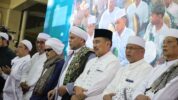 Wakil Wali Kota Bekasi, Abdul Harris Bobihoe Saat Menghadiri Kegiatan Solat Shubuh Keliling (Suling) Sekaligus Haul Guru Tercinta Almagfuriah Abuya KH. Abubakar Jamal, HA ke-27 dan Haul Alm KH. Hairuddin Abubakar ke-9 di Aula Yayasan Al Barokah Jatimakmur, Pondokgede, Kota Bekasi